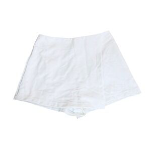 NWT Lulus Size Medium 2" White Skirt Formal Shorts